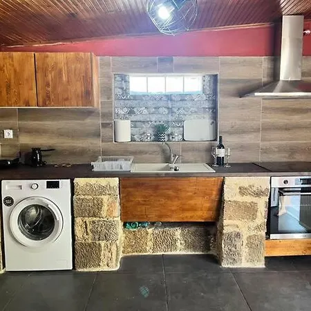 Four Seasons House Аргостолион